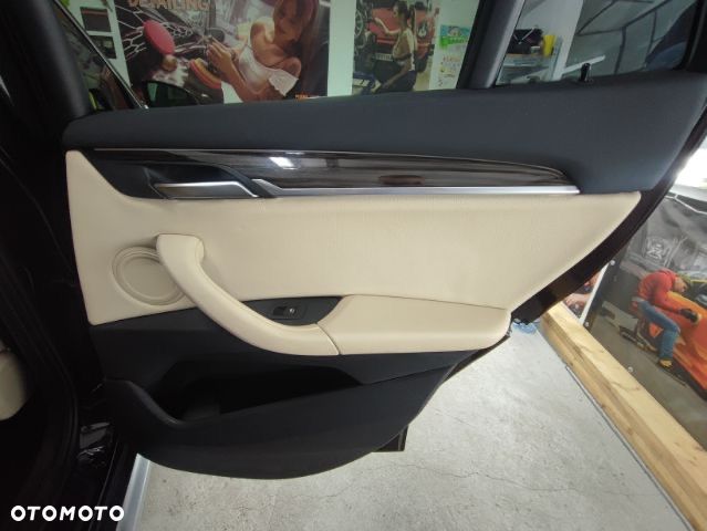 BMW X1 xDrive25i Advantage sport - 6