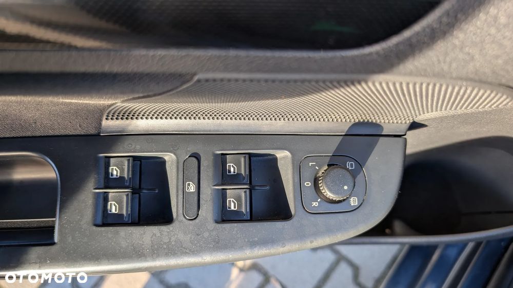 Volkswagen Jetta 1.6 TDI DPF Comfortline - 12