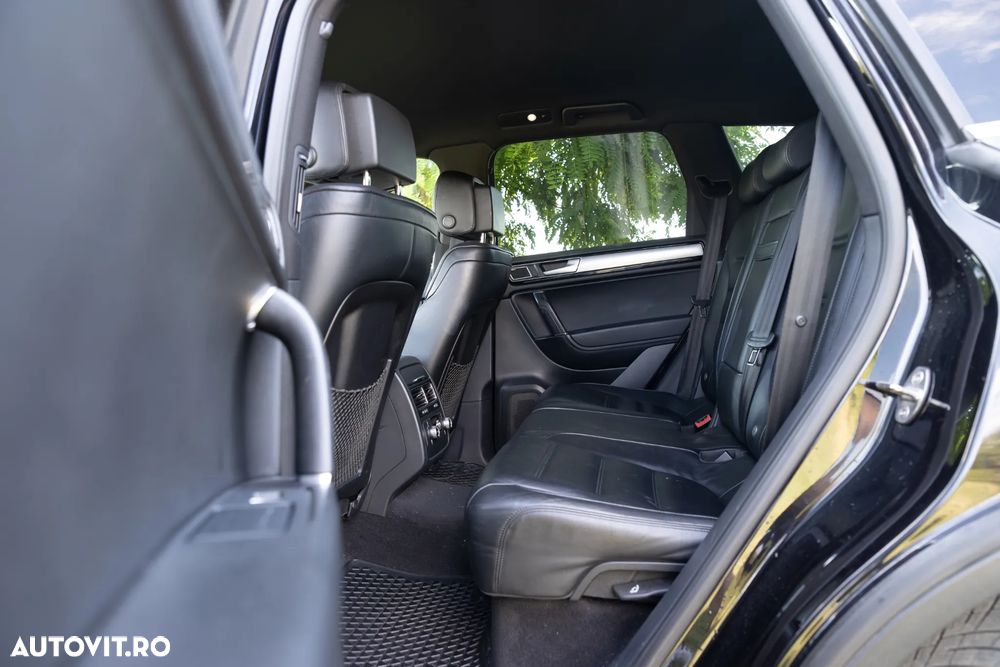 Volkswagen Touareg 3.0 V6 TDI BMT - 37