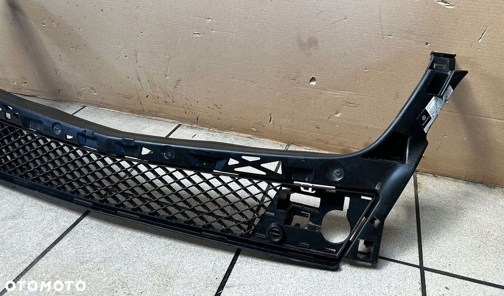 MERCEDES ML W166 A166 11-15R KRATKA ŚRODKOWA ZDERZAKA PRZÓD A1668850065 - 3