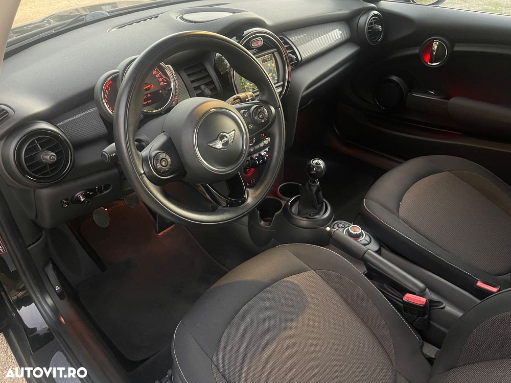 Mini Cooper Essential Trim - 4