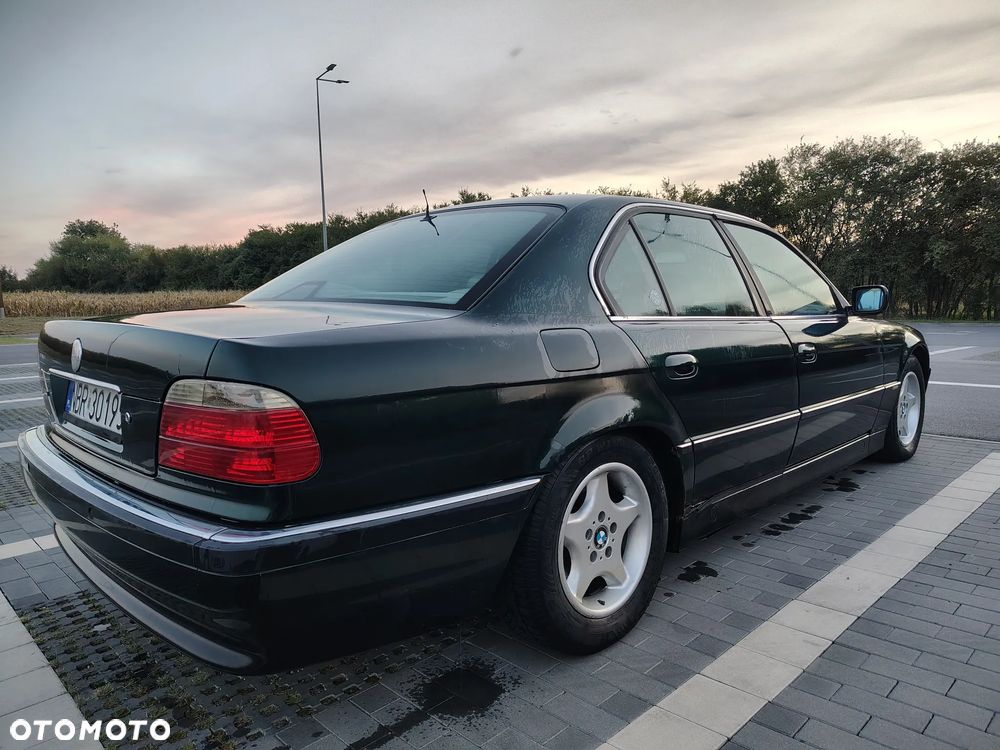 BMW Seria 7 728i L - 17