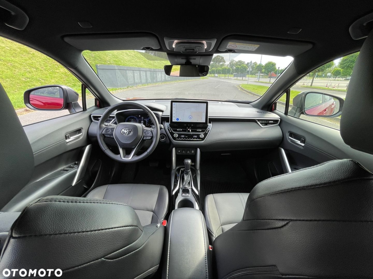 Toyota Corolla Cross 2.0 Hybrid Executive - 22