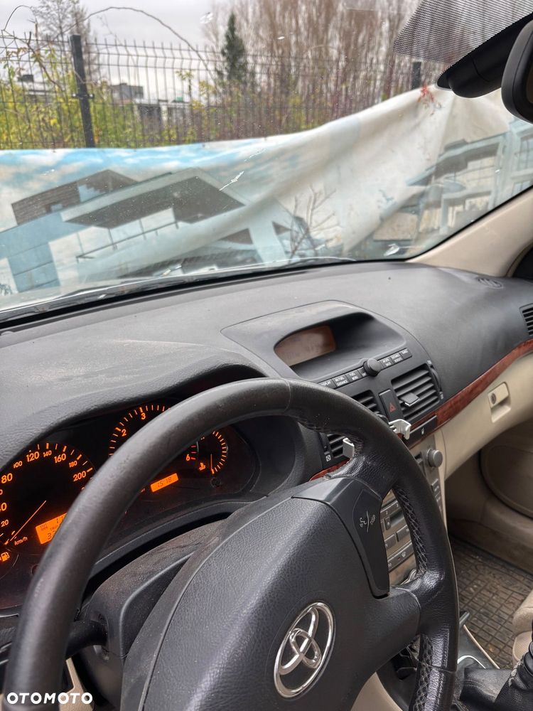 Toyota Avensis 2.2 D-4D Prestige - 7