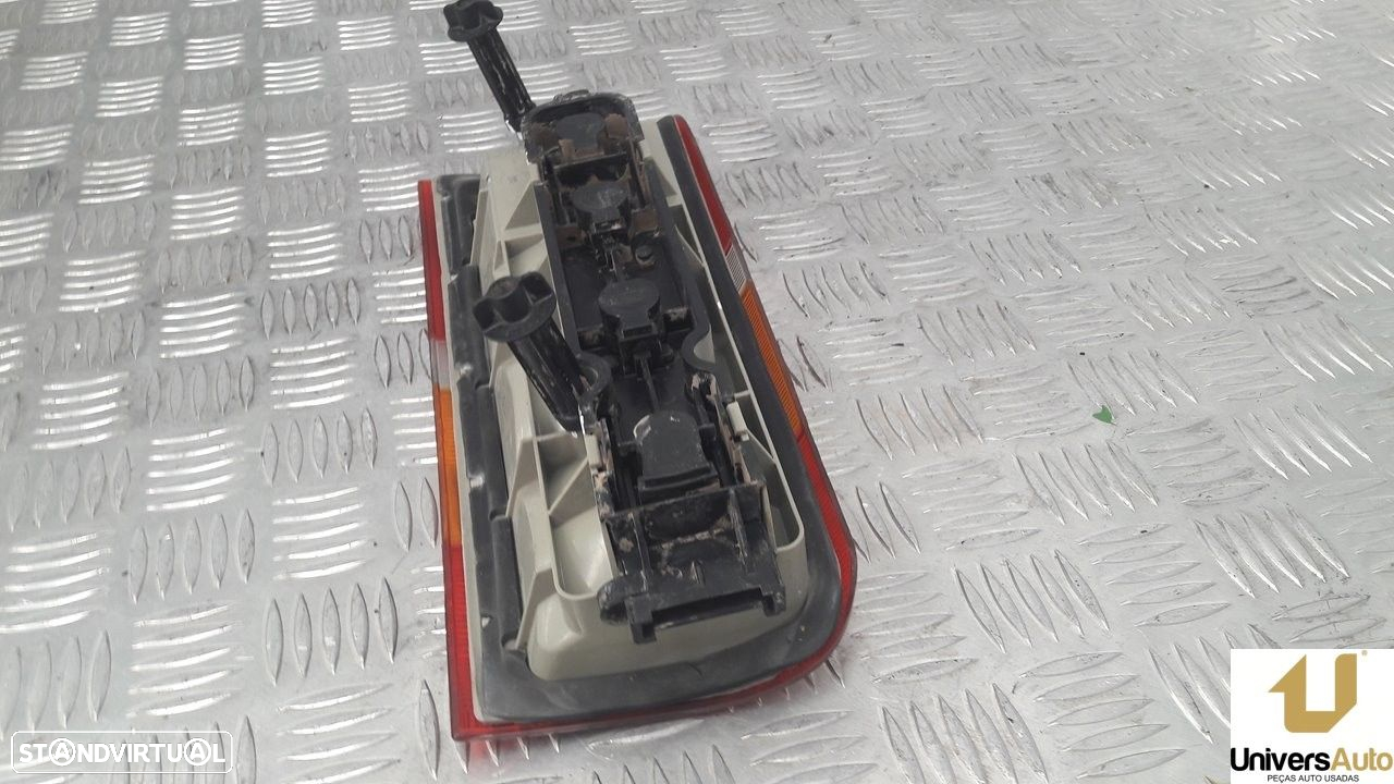 FAROLIM TRASEIRO DIREITO FORD FIESTA FURGÃO 1992 -TYC115313 - 3