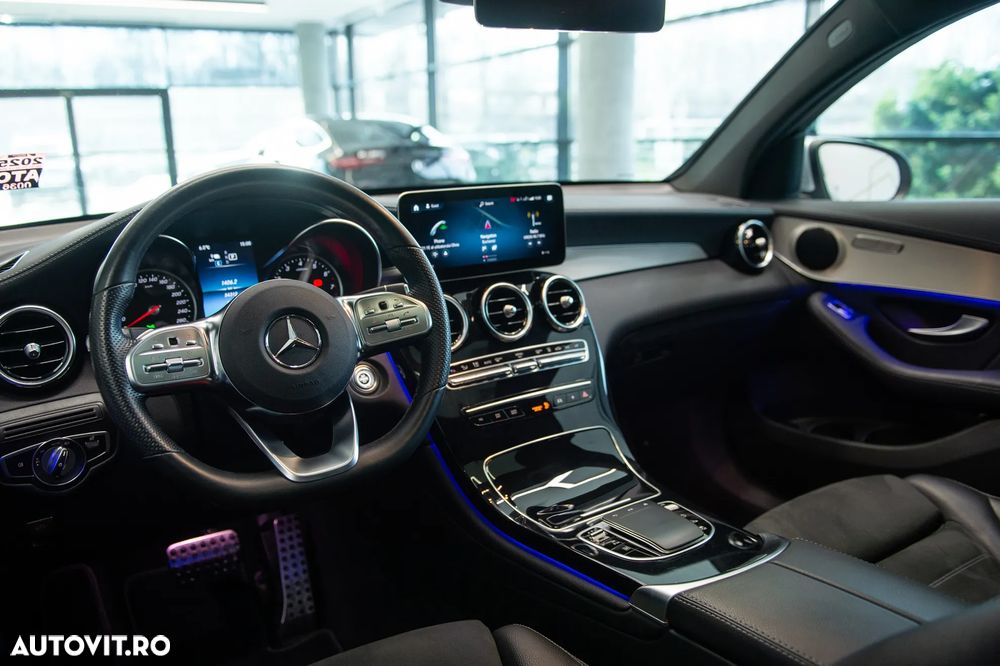 Mercedes-Benz GLC Coupe 300 e 4MATIC - 17