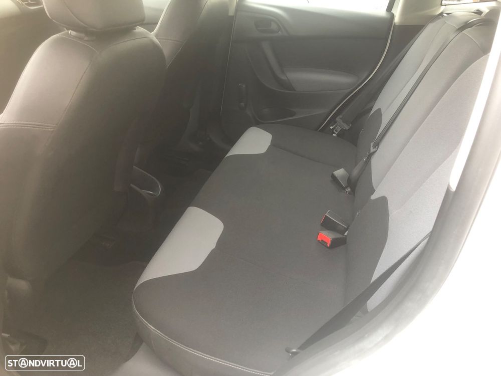 Citroën C3 1.4 HDi Exclusive 99g - 6