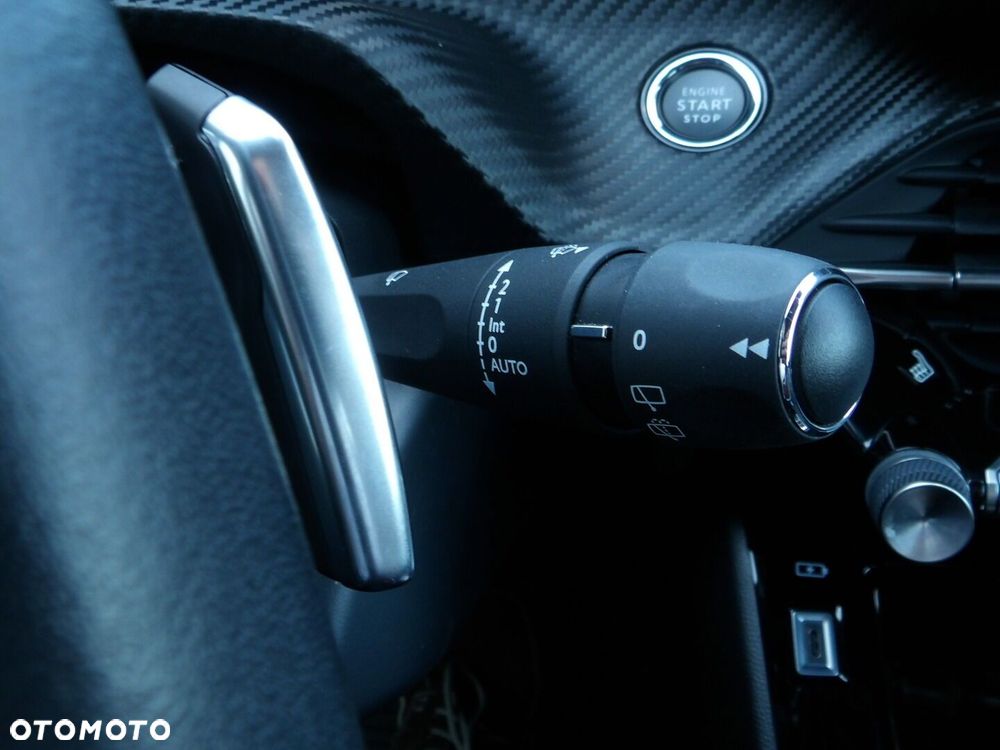 Peugeot 2008 1.2 PureTech Allure S&S EAT8 - 21