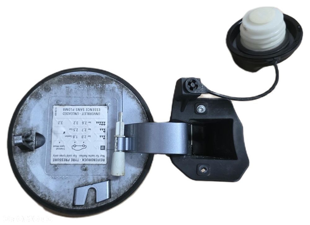 Klapka Wlewu Paliwa Obudowa Korek Opel Corsa D Lakier Z163 13183306 - 2