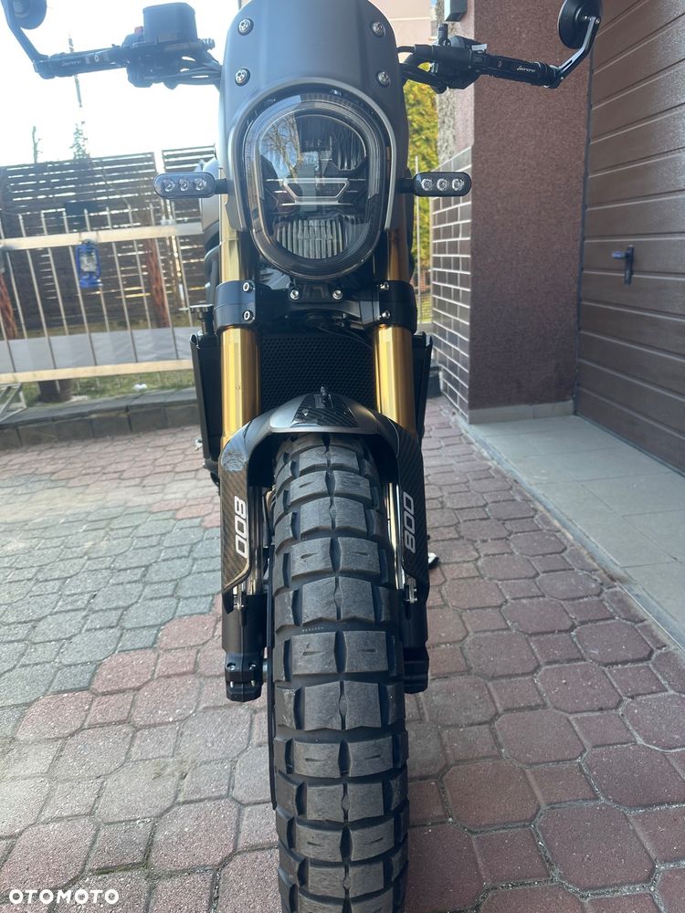 Benelli Leoncino Trail - 12