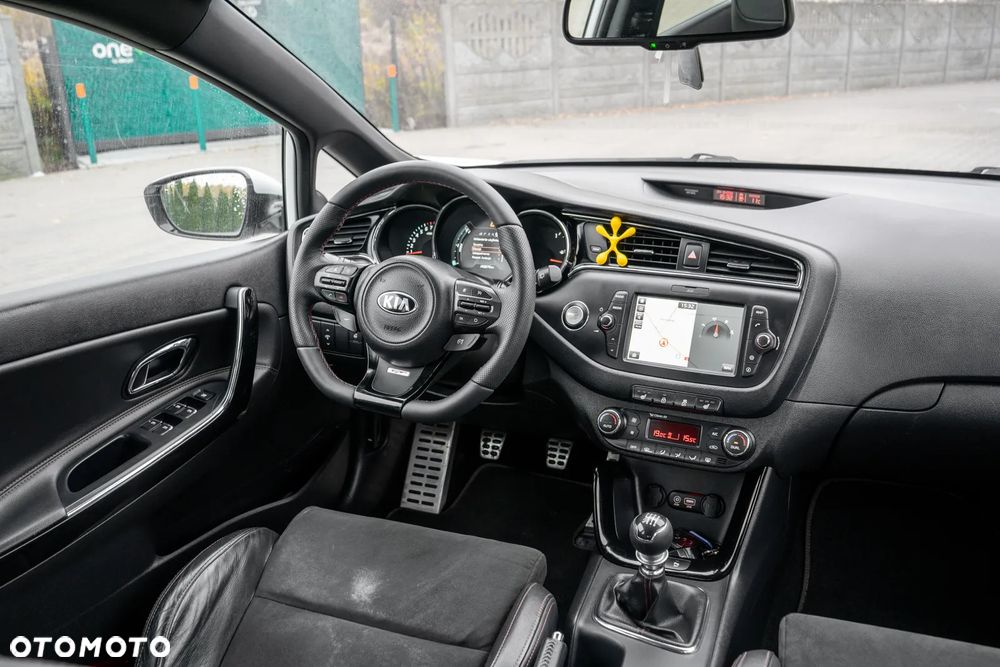 Kia Ceed 1.6 T-GDI GT-Track - 36