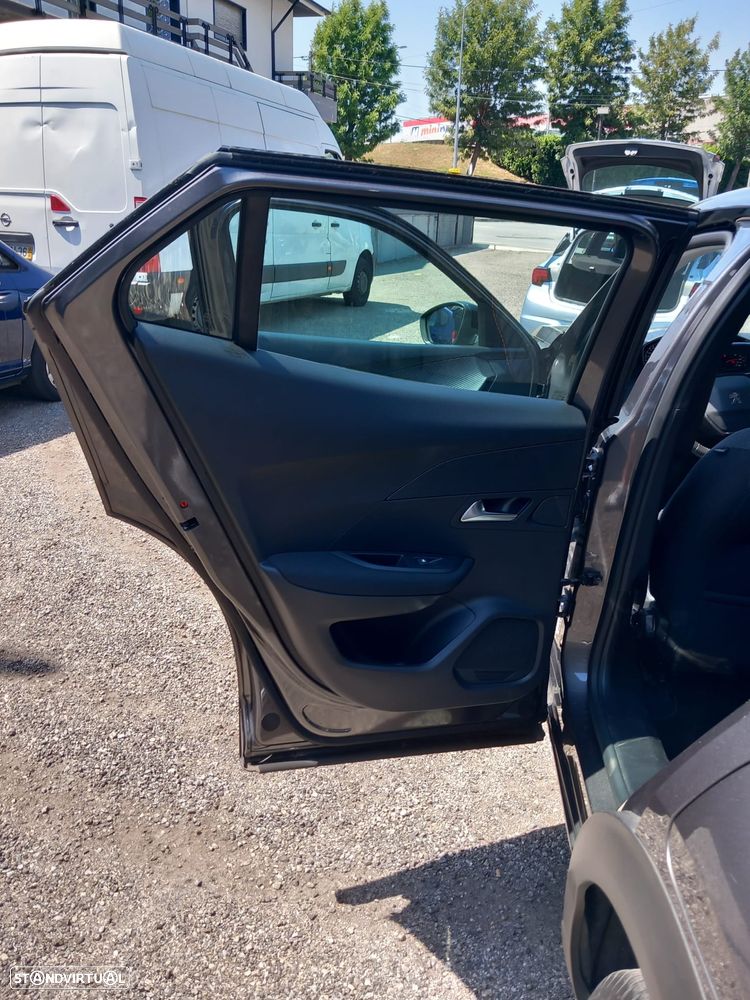 Peugeot 2008 1.2 PureTech Active - 9