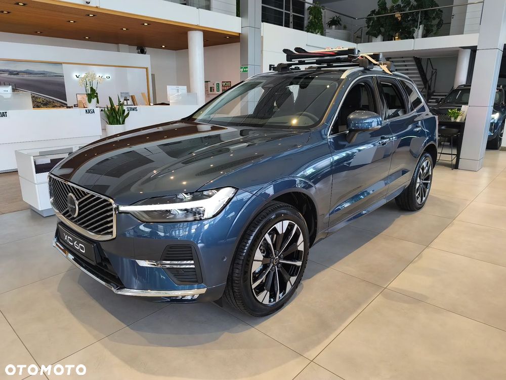 Volvo XC 60 B5 B AWD Ultra Bright - 2