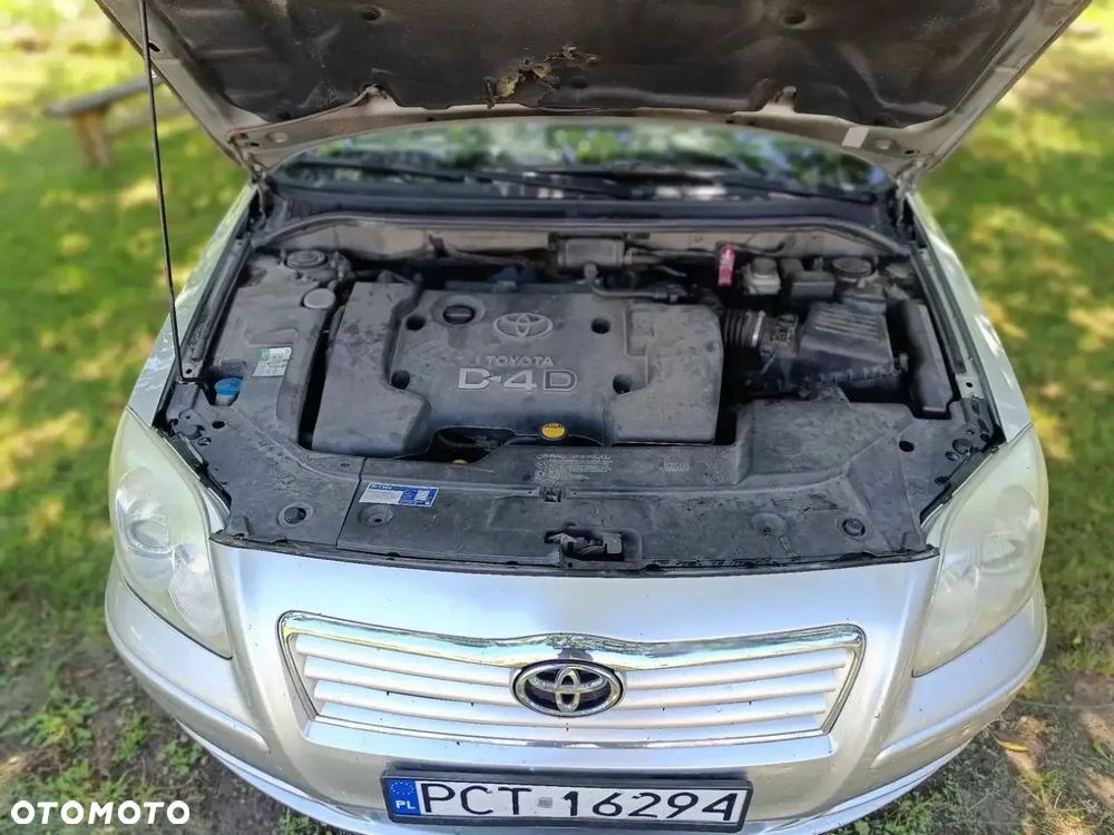 Toyota Avensis 2.0 D-4D Sol - 3