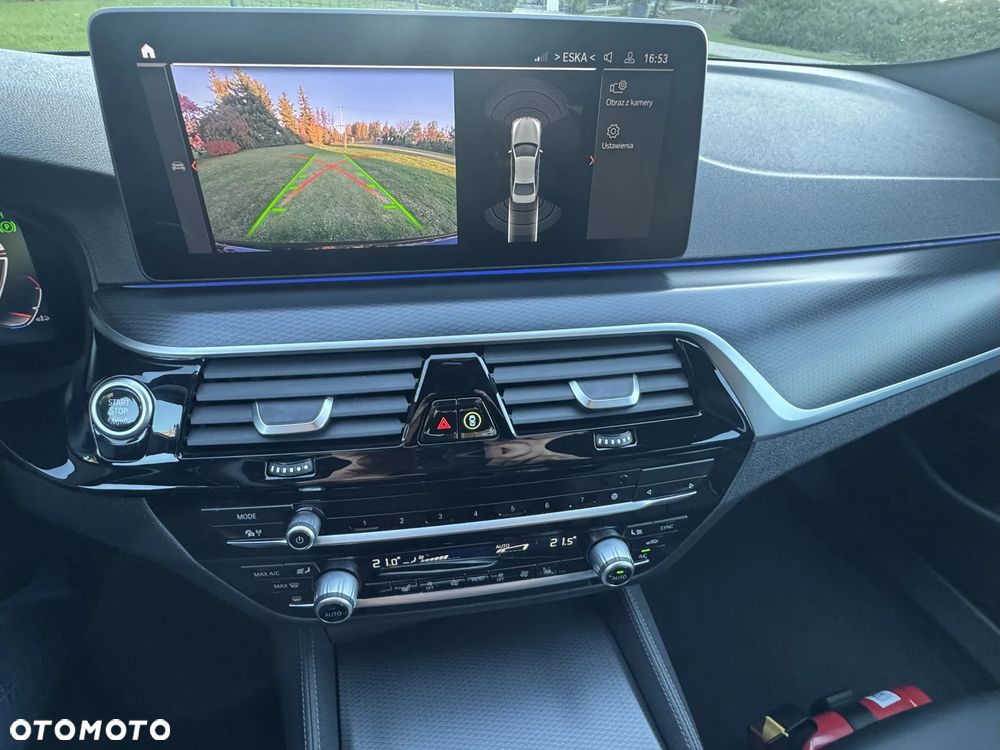 BMW Seria 5 520d xDrive M Sport sport - 17