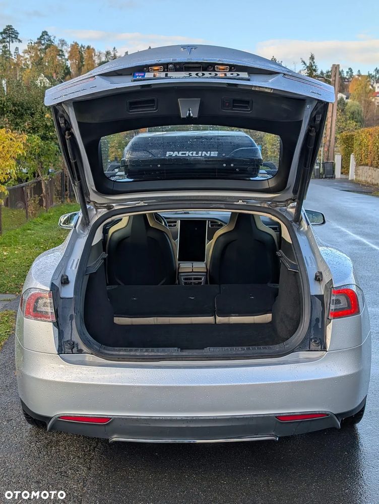 Tesla Model S 85 - 21