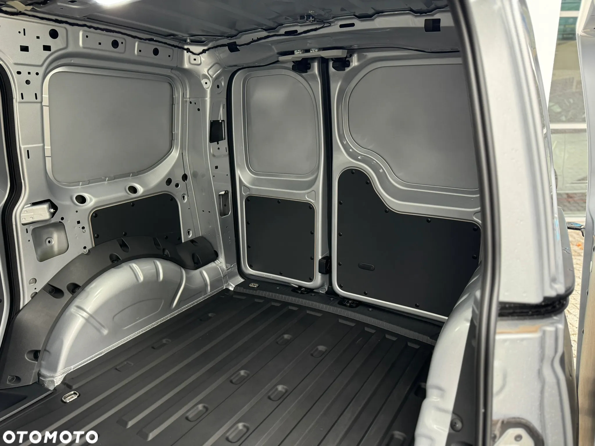 Volkswagen Caddy - 31