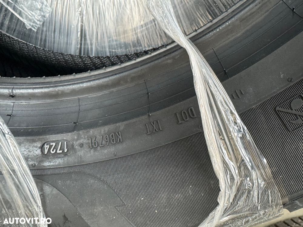 Vând 4 anvelope 265/50/20 Pirelli de iarnă noi cu MO - 4