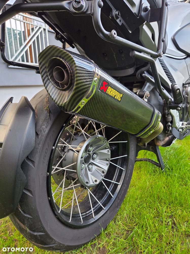 Honda VFR - 16