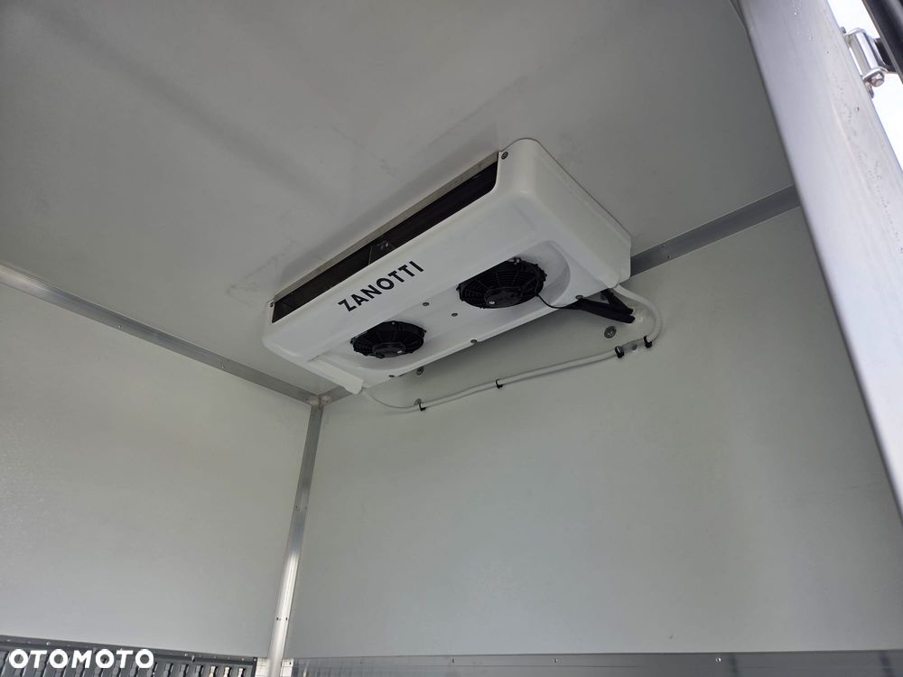 Renault Nowy Master Chłodnia z Windą DBL, Bliźniak 3,5dmc - 12
