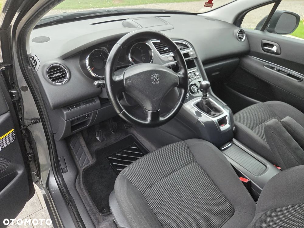 Peugeot 5008 HDI 115 Active - 5