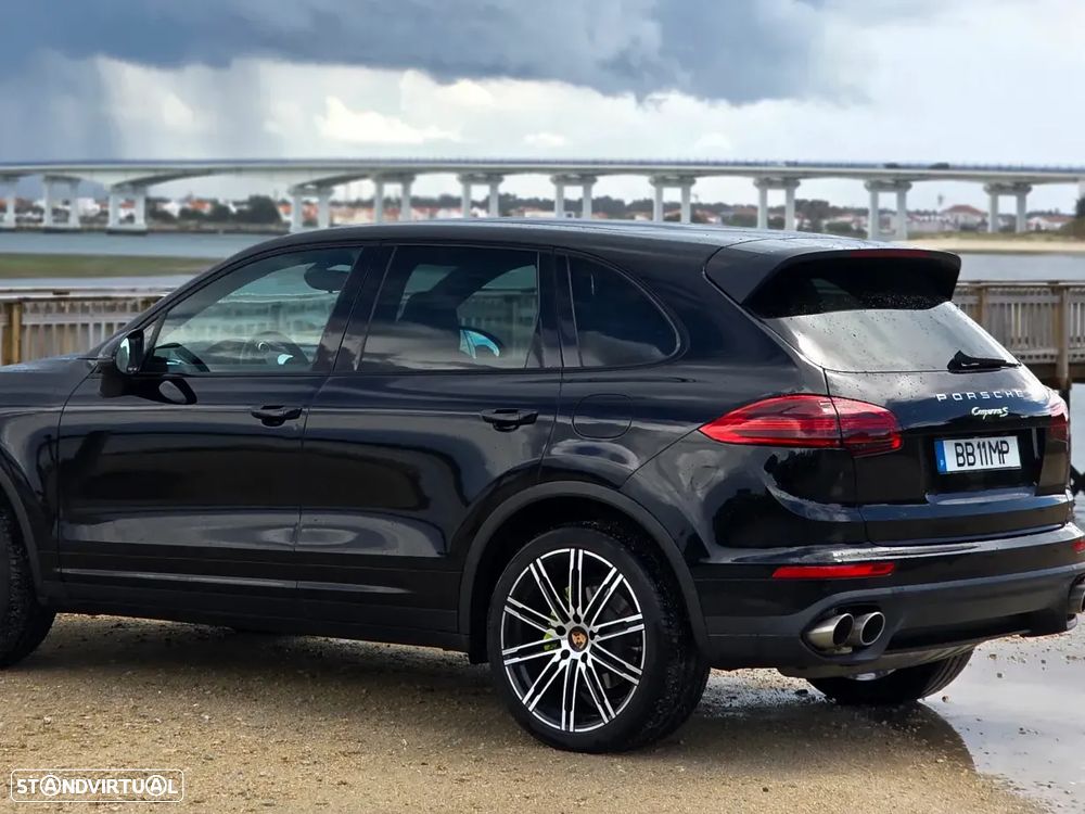 Porsche Cayenne S - 3