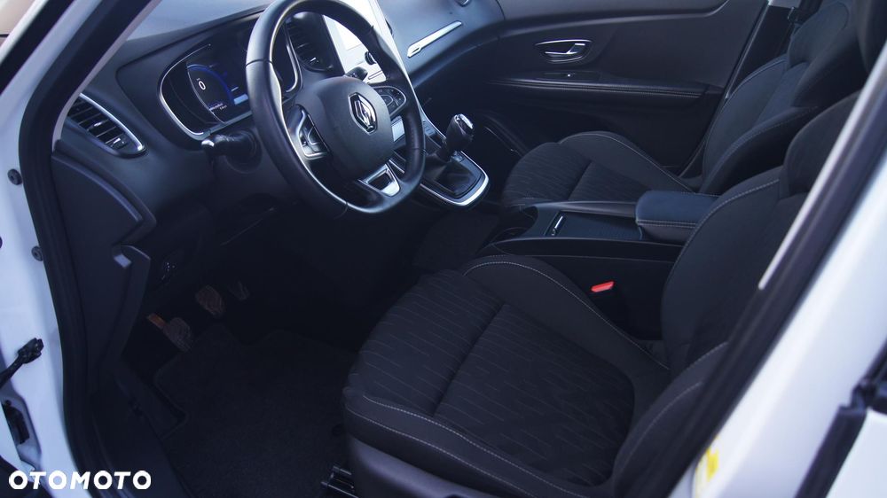 Renault Grand Scenic - 14