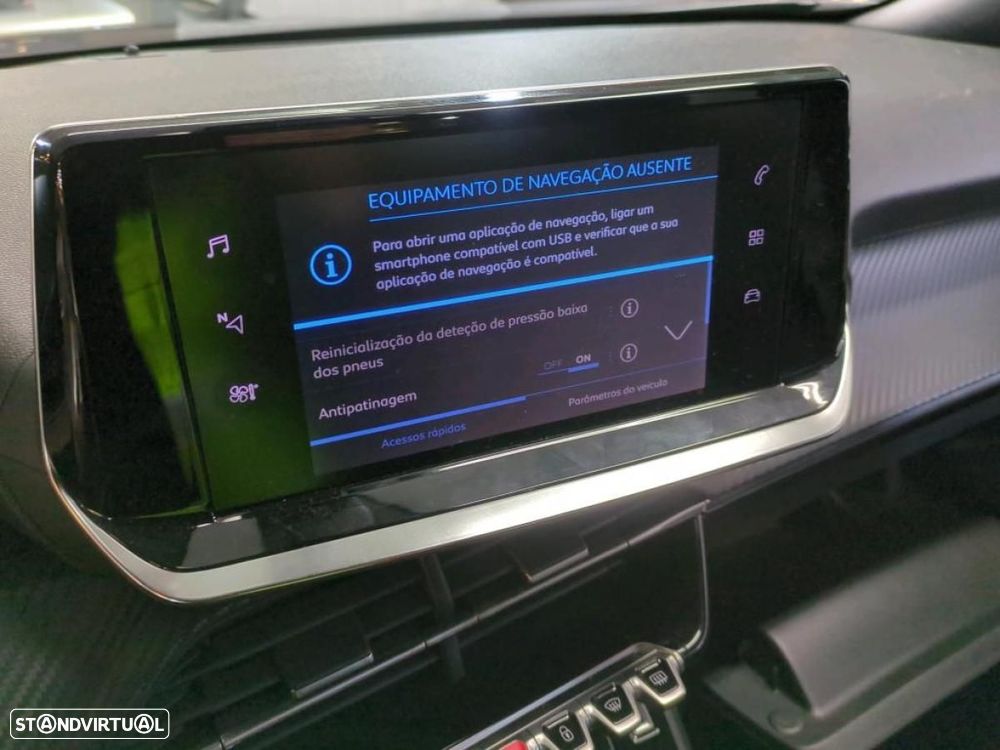 Peugeot 2008 1.5 BlueHDi Allure EAT8 - 6