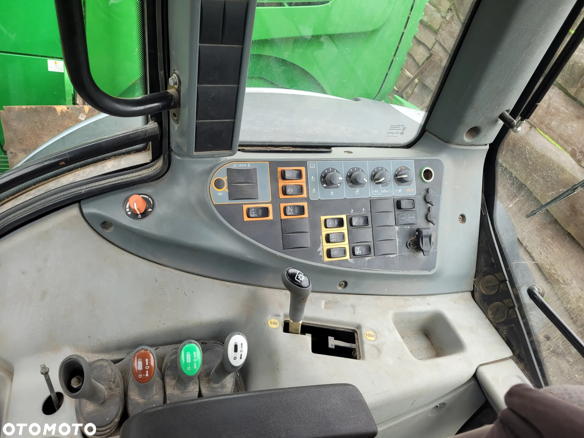 Valtra N104 - 3