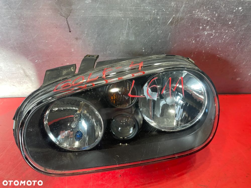 Lampa przednia lewa VW Golf 4 - 1