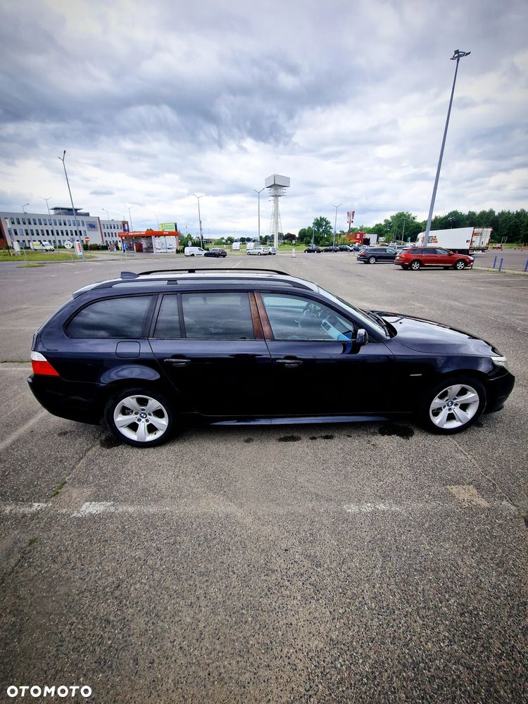 BMW Seria 5 525d - 4