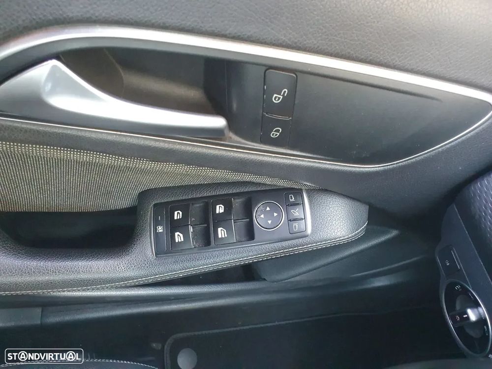 Mercedes-Benz A 160 - 45