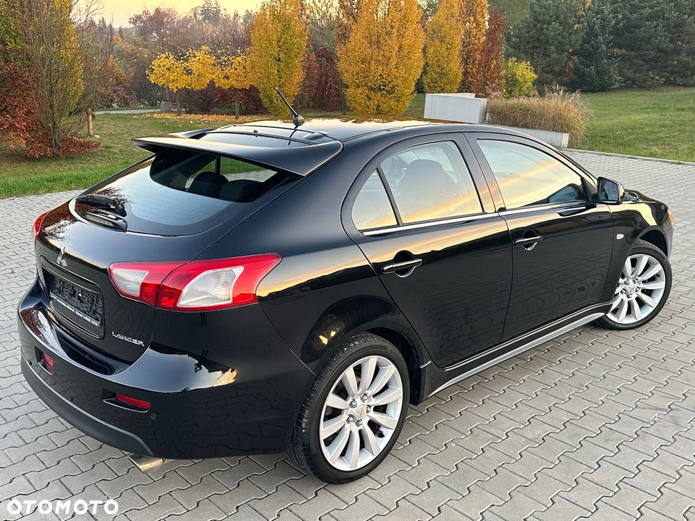 Mitsubishi Lancer 1.8 Intense - 8