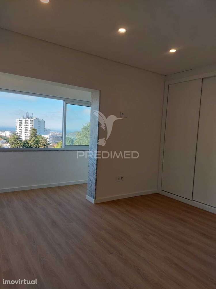 Loulé - apartamento renovado com 3 quartos - Grande imagem: 2/24