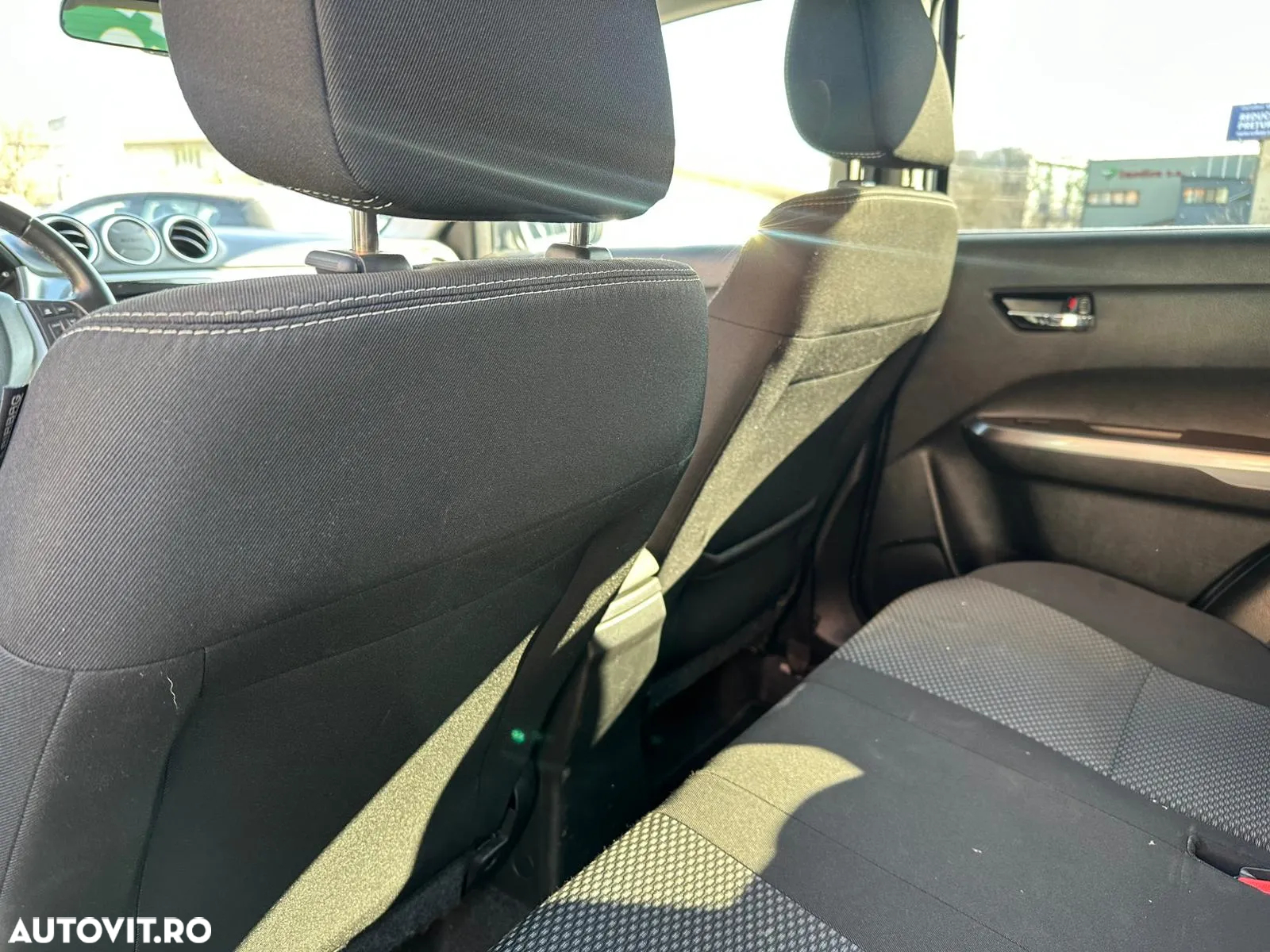 Suzuki Vitara 1.4 Boosterjet AllGrip MHEV Spirit - 5