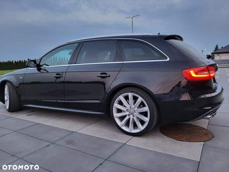 Audi A4 Avant 2.0 TDI DPF quattro S tronic S line Sportpaket - 4