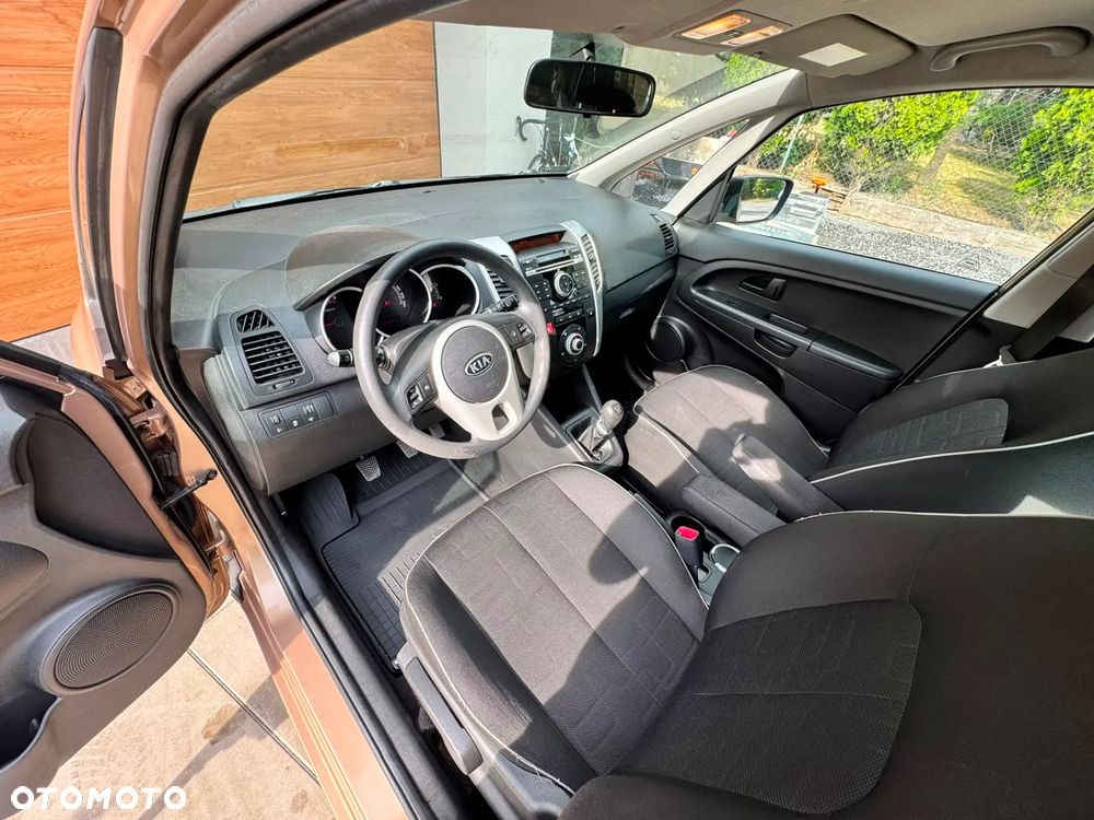 Kia Venga 1.4 M - 27