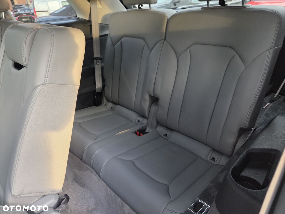 Audi Q7 - 29