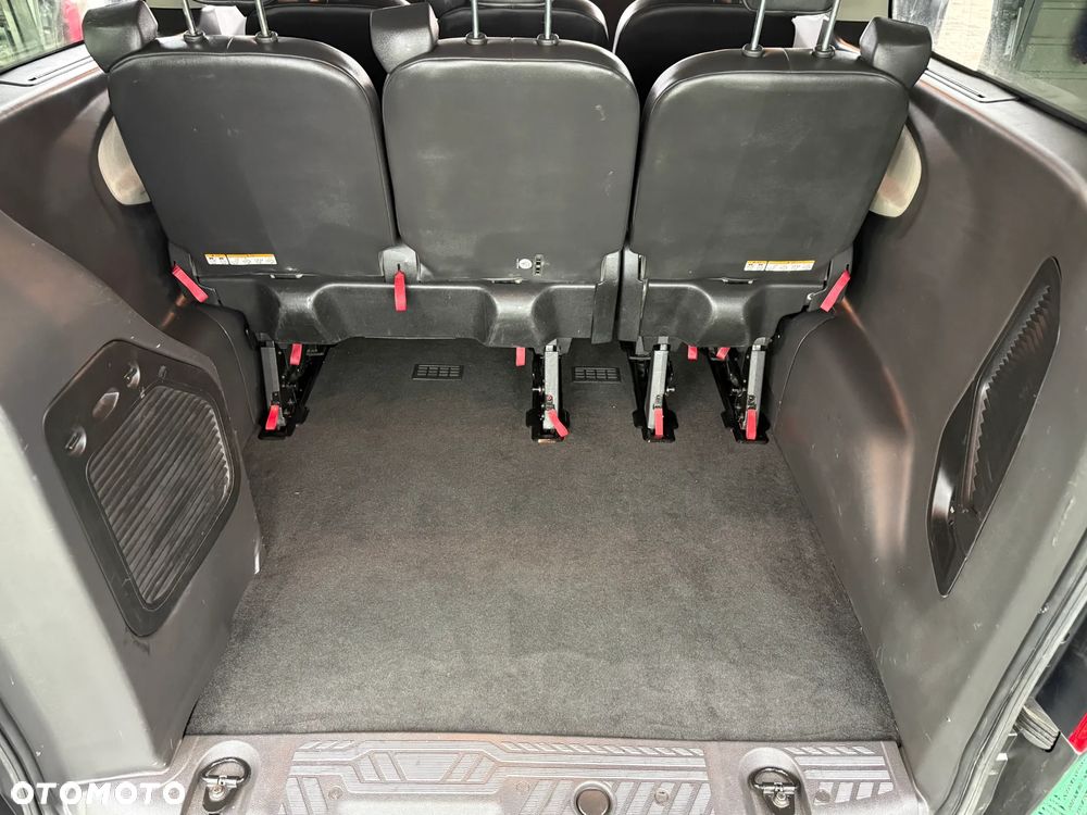 Ford Tourneo Custom 310 L2H1 VA Titanium - 40