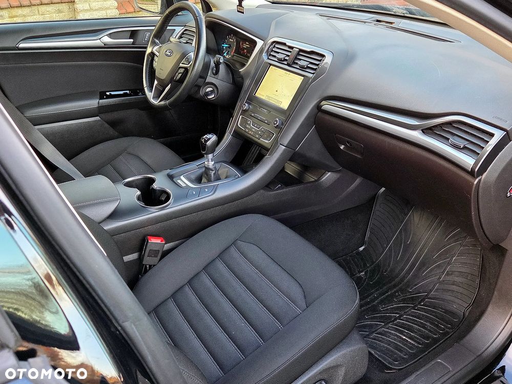 Ford Mondeo 2.0 TDCi STart-Stopp Titanium - 36