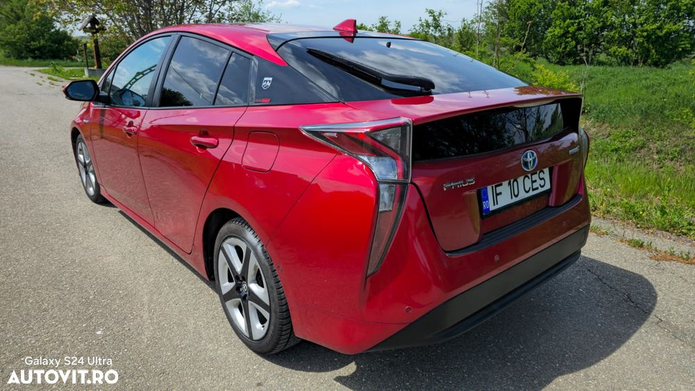 Toyota Prius Hybrid - 6