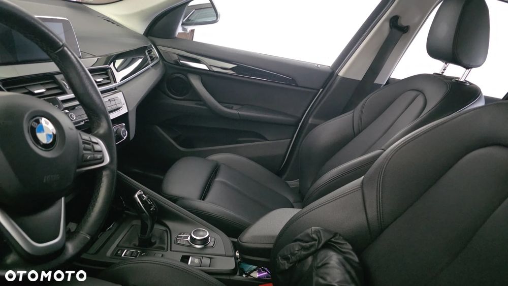 BMW X1 sDrive18i - 2