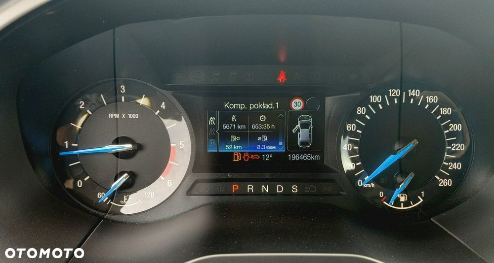 Ford Galaxy - 8