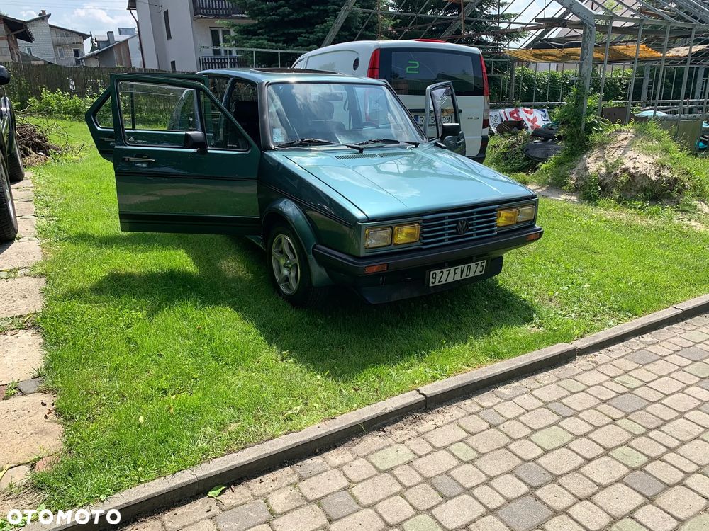 Volkswagen Golf 1.8 GTI - 12