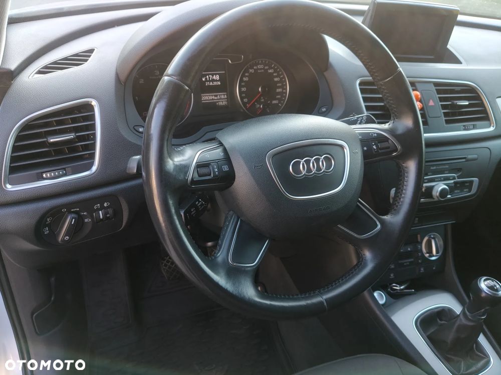Audi Q3 2.0 TDI - 9