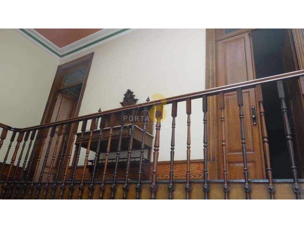 Prédio de Charme para Reabilitação | Rua D. Manuel II, Porto - Grande imagem: 3/20