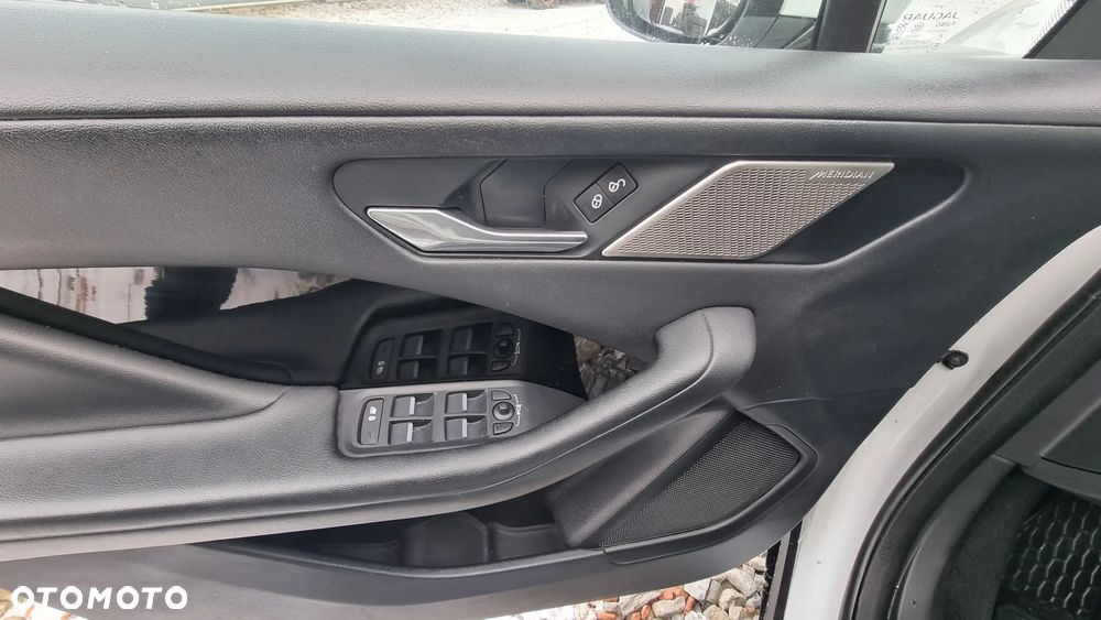 Jaguar I-Pace EV400 AWD Black - 7