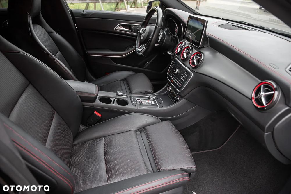Mercedes-Benz CLA AMG 45 4Matic AMG Sp.sh 7G-DCT - 7