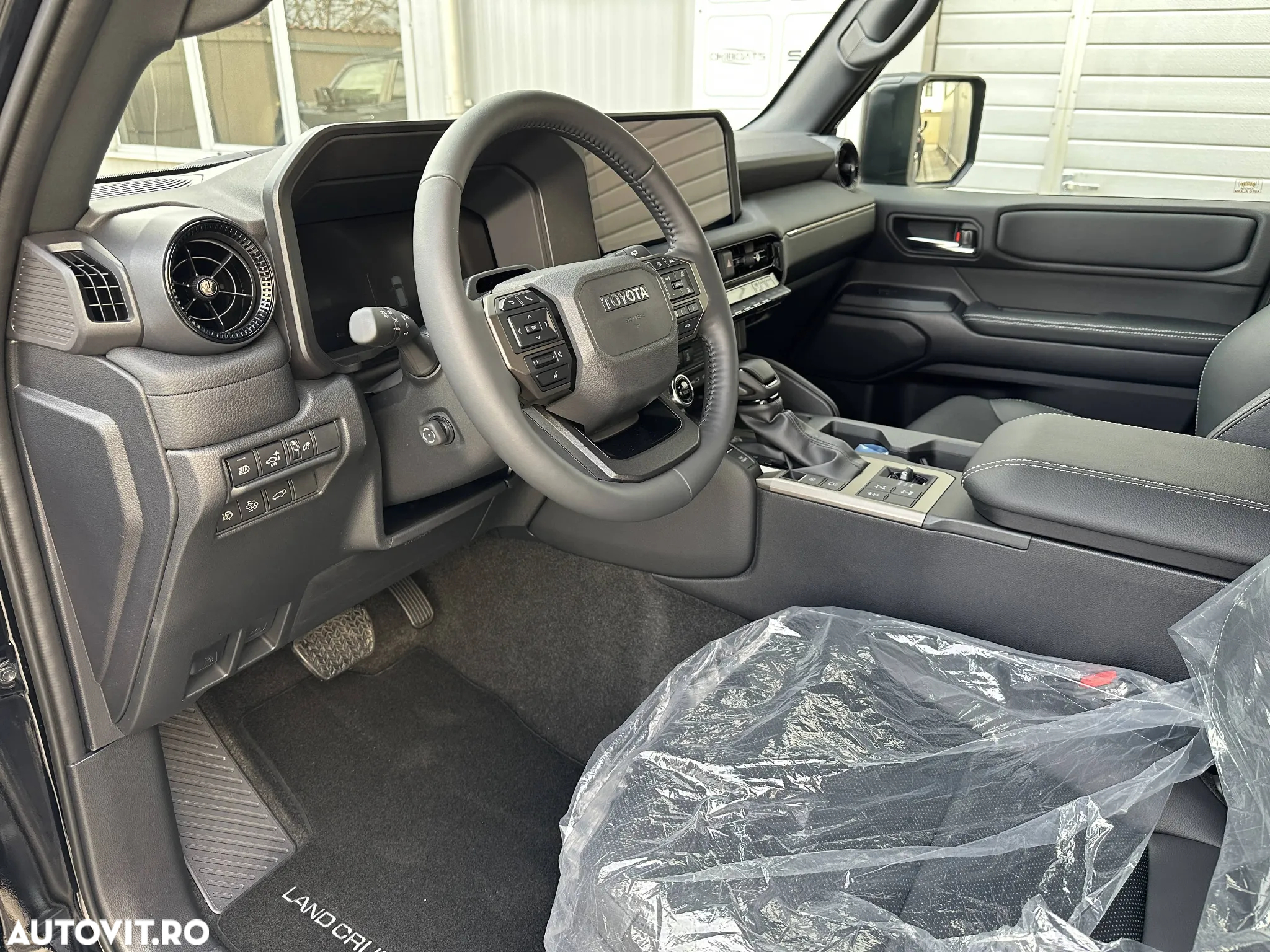 Toyota Land Cruiser 250 2.8l D-4D 204 CP A/T 7 locuri Executive - 12