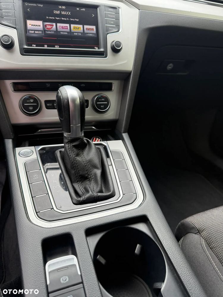Volkswagen Passat 2.0 TDI BMT Comfortline DSG - 12